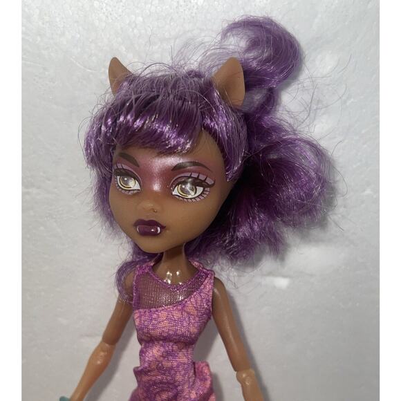 Monster High Doll Clawdeen Wolf Haunted Getting Ghostly Purple Dress Gold Shoes - Picture 2 of 9